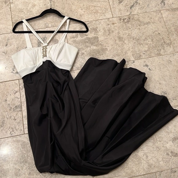 Betsy & Adam Formal Mermaid Dress - Picture 1 of 10